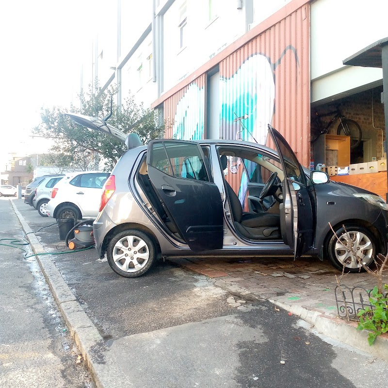 Hillary Jones Car Wash - Photo 2
